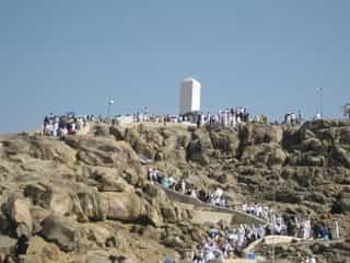 KEAJAIBAN JABAL NUR TEMPAT NABI MUHAMMAD MERENUNG