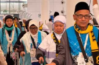 Thumbnail - Kemenhaj Kawal Kepulangan Jemaah, Distribusi Dam, Dan Debarkasi Berjalan Lancar